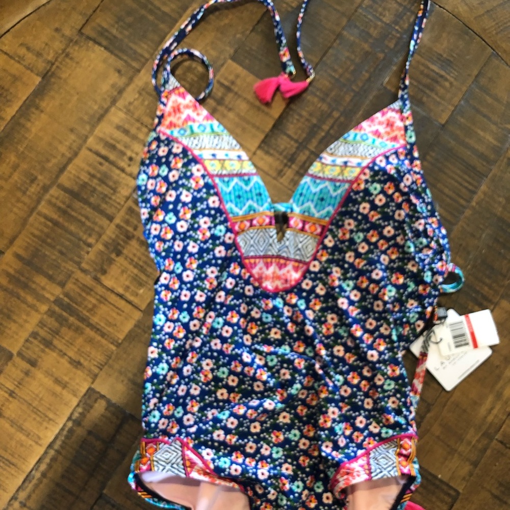 ‼️MAKE OFFER‼️one piece floral swimsuit - Picture 3 of 8